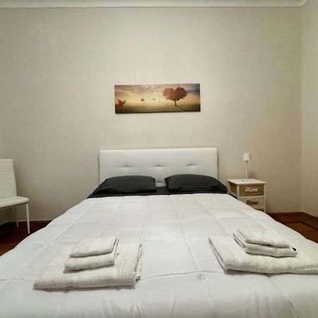6 Posti Letto Vicino Al Centro Apartment Торино Екстериор снимка