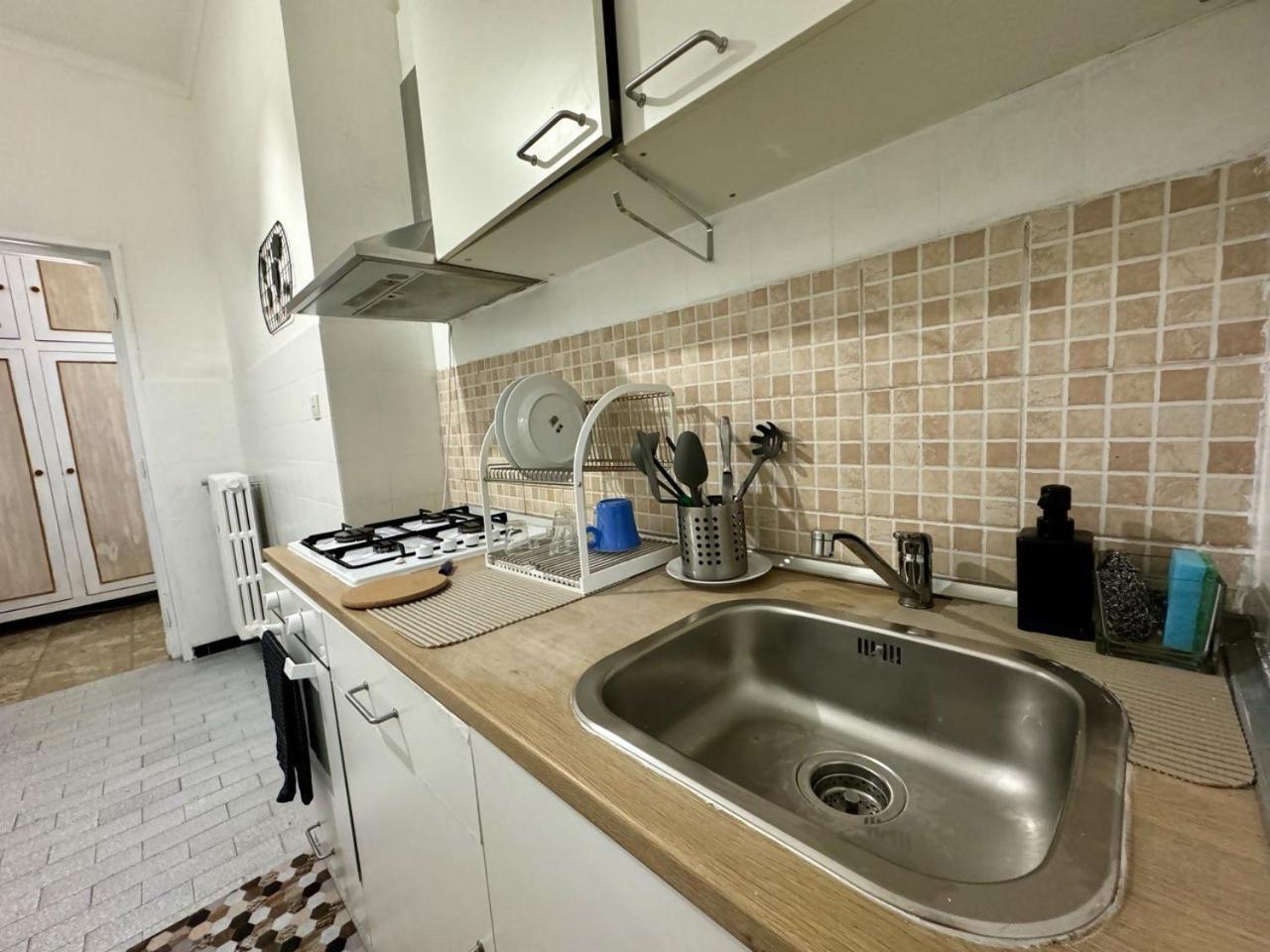 6 Posti Letto Vicino Al Centro Apartment Торино Екстериор снимка
