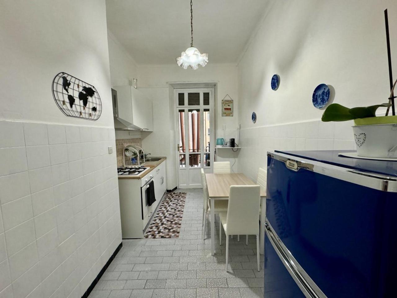 6 Posti Letto Vicino Al Centro Apartment Торино Екстериор снимка